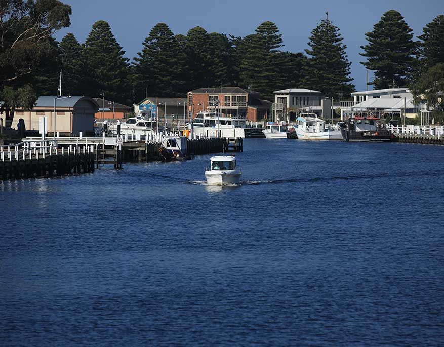SAU7TG0g Port Fairy